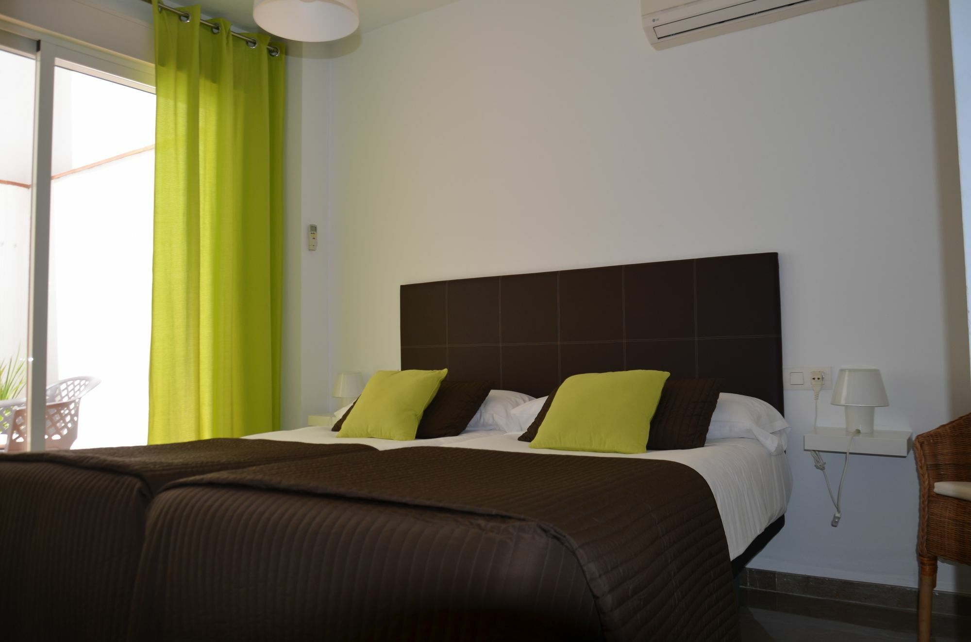 Apartamentos San Isidro 44 กรานาดา ภายนอก รูปภาพ