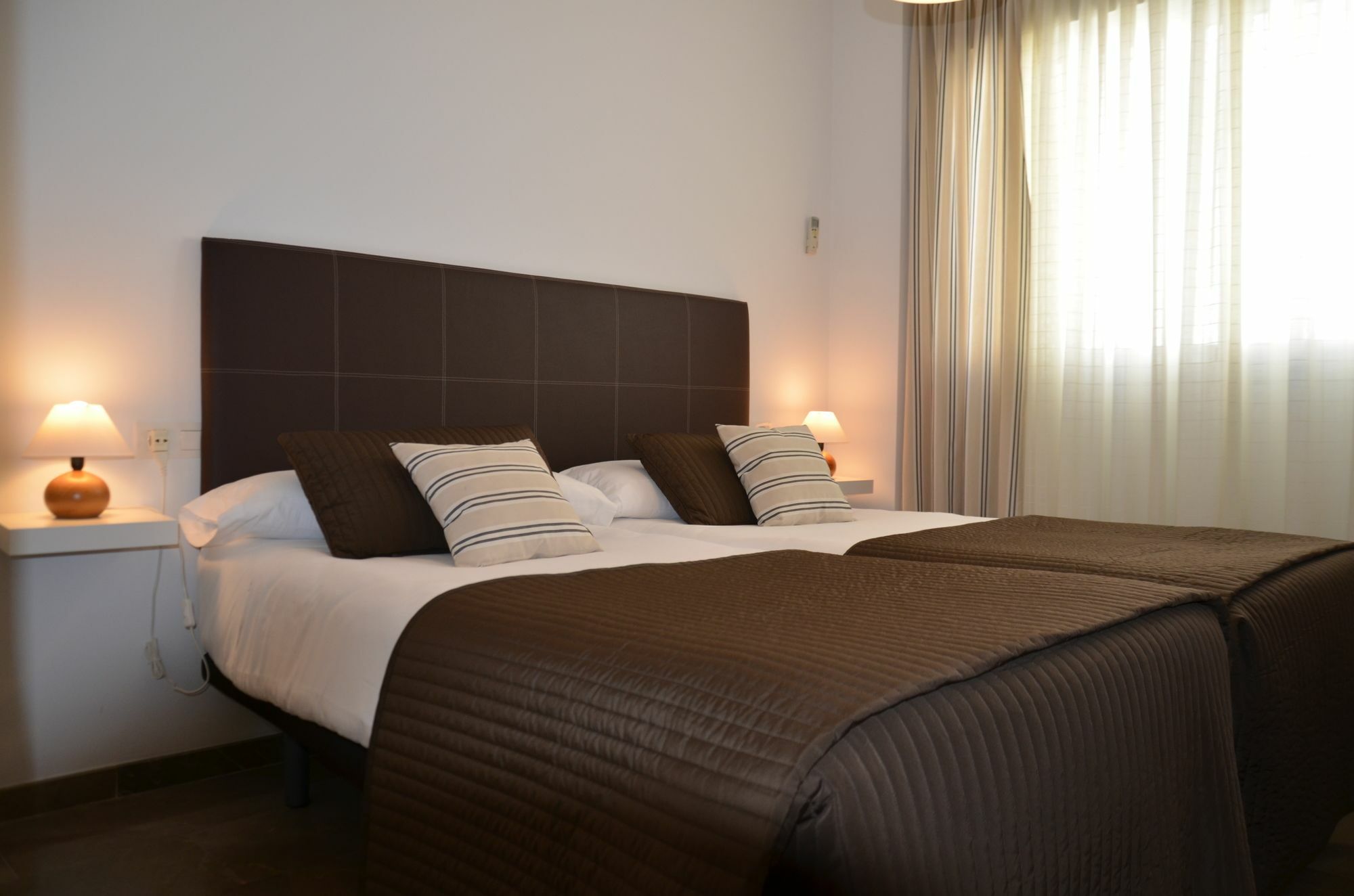 Apartamentos San Isidro 44 กรานาดา ภายนอก รูปภาพ
