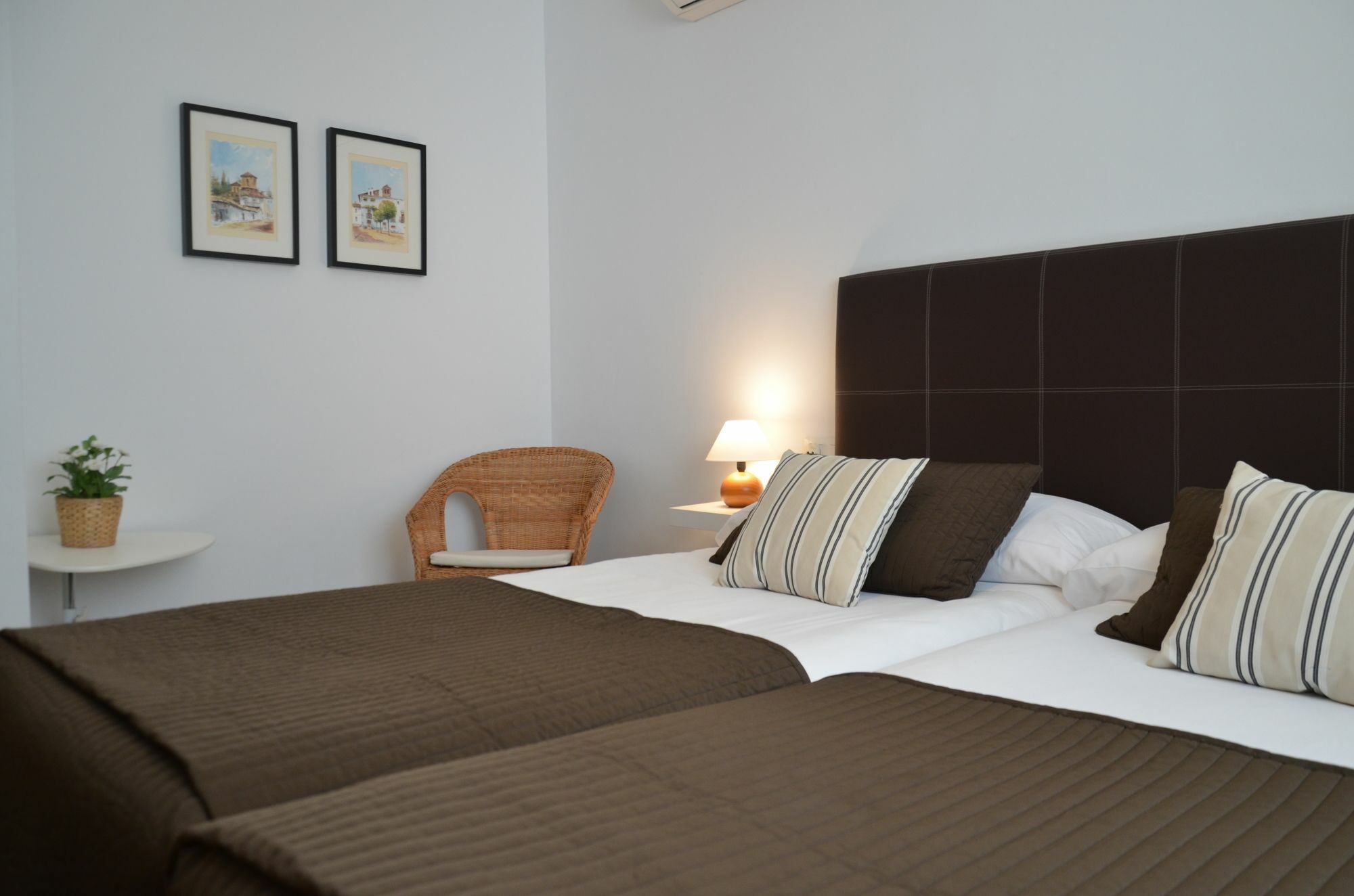Apartamentos San Isidro 44 กรานาดา ภายนอก รูปภาพ